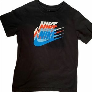 Nike T-Shirt Black/Multicolored Swishes Youth Lg